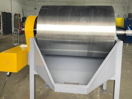 Rolo laminador para BREU em aço inox 304 e aço carbono com pintura eletrostática
